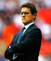 Fabio Capello entrenador de la seleccion de Inglaterra y miembro del AIAC Italia, futbol Italiano, los entrenadores mas famosos del mundo futbolistico ahora a disposicion de los equipos del mundo entero, entrenadores campeones del mundo para tus seminarios de futbol, entrenadores para tus eventos deportivos y ademas los mejores entrenadores Italianos para realizar seminarios, academias y escuelas de futbol para principiantes ninos o ninas, futbol juvenil femenino, cursos a jugadores profesionales y master class para entrenadores de futbol de ligas y campeonatos de los Estados Unidos, Argentina, Chile, Peru, Ecuador, Colombia, Venezuela, Brazil, Mexico... escuela de futbol Italiano