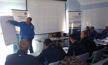 Renzo Ulivieri Sacchi entrenador y miembro del AIAC (Asociacion Italiana Entrenadores de Futbol) organiza cursos de futbol Italiano, los entrenadores mas famosos del mundo futbolistico ahora a disposicion de los equipos del mundo entero, entrenadores campeones del mundo para tus seminarios de futbol, entrenadores para tus eventos deportivos y ademas los mejores entrenadores Italianos para realizar seminarios, academias y escuelas de futbol para principiantes ninos o ninas, futbol juvenil femenino, cursos a jugadores profesionales y master class para entrenadores de futbol de ligas y campeonatos de los Estados Unidos, Argentina, Chile, Peru, Ecuador, Colombia, Venezuela, Brazil, Mexico... escuela de futbol Italiano