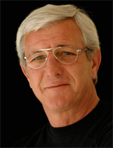 Marcello Lippi entrenador miembro del AIAC Campeon Mundial de Futbol FIFA en Alemania 2006, Italia campeon del mundo con Marcello Lippi de la escuela de entrenadores de Futbol Italiano, entrenadores Italianos directamente en los Estados Unidos, Canada, Mexico, Medio Oriente, Latino America, Australia y Africa. Worldwide Business Network Inc (WBN) y la Asociacion Italiana de entrenadores de futbol (AIAC) ofrecen entrenadores profesionales de futbol Italiano para clases a ninos, jovenes y jugadores profesionales ademas de congresos y eventos deportivos... Entrenamos los mejores