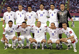 Serbia entre las selecciones del Mundial de Futbol FIFA 2010 Sudafrica, junto a las selecciones de Brasil, Espana, Italia, Inglaterra, Portugal, Estados Unidos, Holanda, Alemania,... juegan el campeonato del mundo en Africa. Entrenadores Italianos directamente en los Estados Unidos, Canada, Mexico, Medio Oriente, Latino America, Australia y Africa, WBN y la Asociacion Italiana de entrenadores de futbol (AIAC) ofrecen entrenadores profesionales de futbol Italiano para clases a ninos, jovenes y jugadores profesionales ademas de congresos y eventos deportivos... Entrenamos los mejores