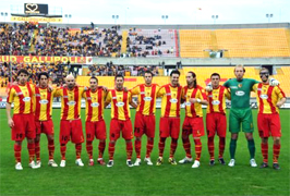 Gallipoli del Salento en Puglia club que participa en el campeonato de futbol Italiano de Serie B, es el segundo campeonato mas importante de Italia y cuenta con muchos entrenadores y jugadores famosos del mundo futbolistico ahora a disposicion de los equipos del mundo entero, entrenadores campeones del mundo para tus seminarios de futbol, entrenadores para tus eventos deportivos y ademas los mejores entrenadores Italianos para realizar seminarios, academias y escuelas de futbol para principiantes ninos o ninas, futbol juvenil femenino, cursos a jugadores profesionales y master class para entrenadores de futbol de ligas y campeonatos de los Estados Unidos, Argentina, Chile, Peru, Ecuador, Colombia, Venezuela, Brazil, Mexico... escuela de futbol Italiano