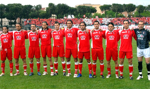 Grosseto club que participa en el campeonato de futbol Italiano de Serie B, es el segundo campeonato mas importante de Italia y cuenta con muchos entrenadores y jugadores famosos del mundo futbolistico ahora a disposicion de los equipos del mundo entero, entrenadores campeones del mundo para tus seminarios de futbol, entrenadores para tus eventos deportivos y ademas los mejores entrenadores Italianos para realizar seminarios, academias y escuelas de futbol para principiantes ninos o ninas, futbol juvenil femenino, cursos a jugadores profesionales y master class para entrenadores de futbol de ligas y campeonatos de los Estados Unidos, Argentina, Chile, Peru, Ecuador, Colombia, Venezuela, Brazil, Mexico... escuela de futbol Italiano