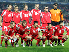 Suiza entre las selecciones del Mundial de Futbol FIFA 2010 Sudafrica, junto a las selecciones de Brasil, Espana, Italia, Inglaterra, Portugal, Estados Unidos, Holanda, Alemania,... juegan el campeonato del mundo en Africa. Entrenadores Italianos directamente en los Estados Unidos, Canada, Mexico, Medio Oriente, Latino America, Australia y Africa, WBN y la Asociacion Italiana de entrenadores de futbol (AIAC) ofrecen entrenadores profesionales de futbol Italiano para clases a ninos, jovenes y jugadores profesionales ademas de congresos y eventos deportivos... Entrenamos los mejores