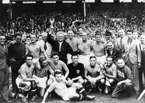 Italia campeon mundial de futbol en Italia 1938 en Francia, cuna del AIAC que es la asociacion de entrenadores profesionales de futbol de Italia empenada junto a Worldwide Business Network Inc de Miami en los Estados Unidos a difundir los tecnicos de Futbol Italiano a las principales federaciones y equipos de futbol del mundo, los tecnicos y entrenadores mas famosos del mundo futbolistico ahora a disposicion de los equipos del mundo entero, entrenadores campeones del mundo para tus seminarios de futbol, entrenadores para tus eventos deportivos y ademas los mejores entrenadores Italianos para realizar seminarios, academias y escuelas de futbol para principiantes ninos o ninas, futbol juvenil femenino, cursos a jugadores profesionales y master class para entrenadores de futbol de ligas y campeonatos de los Estados Unidos, Argentina, Chile, Peru, Ecuador, Colombia, Venezuela, Brazil, Mexico... escuela de futbol Italiano