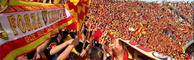 Los hinchas - Tifosi del futbol Italiano estan presentes en cada partido del campeonato de futbol Italiano de Serie B, es el segundo campeonato mas importante de Italia y cuenta con muchos entrenadores y jugadores famosos del mundo futbolistico ahora a disposicion de los equipos del mundo entero, entrenadores campeones del mundo para tus seminarios de futbol, entrenadores para tus eventos deportivos y ademas los mejores entrenadores Italianos para realizar seminarios, academias y escuelas de futbol para principiantes ninos o ninas, futbol juvenil femenino, cursos a jugadores profesionales y master class para entrenadores de futbol de ligas y campeonatos de los Estados Unidos, Argentina, Chile, Peru, Ecuador, Colombia, Venezuela, Brazil, Mexico... escuela de futbol Italiano