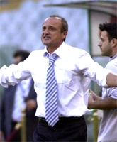 Delio Rossi Palermo coach and member of AIAC, we offer Italian coaches for your professional league, soccer team or for your football soccer school, Italian football soccer school to the world thanks to WBN and AIAC - the Italian football soccer association of coaches - the Italian football soccer school offers to the international players and teams the World Champions technical and tactical training to the USA soccer teams, Canada soccer players, UAE soccer league, Saudi Arabia teams, Australia teams and soccer players. We offer also customized training for soccer lovers as begineers camps, young soccer camps, girls football soccer training and professional Italian soccer Coaches for your team, our Italian soccer school offers the most prestige and winner Football Soccer coach camps and training in the world ready to coach in your country and become a Champion in your league