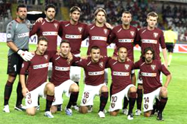 Torino FC de Turin uno de los mas signifcativos equipos de la Serie B jugando el campeonato de futbol Italiano de Serie B, es el segundo campeonato mas importante de Italia y cuenta con muchos entrenadores y jugadores famosos del mundo futbolistico ahora a disposicion de los equipos del mundo entero, entrenadores campeones del mundo para tus seminarios de futbol, entrenadores para tus eventos deportivos y ademas los mejores entrenadores Italianos para realizar seminarios, academias y escuelas de futbol para principiantes ninos o ninas, futbol juvenil femenino, cursos a jugadores profesionales y master class para entrenadores de futbol de ligas y campeonatos de los Estados Unidos, Argentina, Chile, Peru, Ecuador, Colombia, Venezuela, Brazil, Mexico... escuela de futbol Italiano