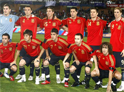 Spain plays the Round of 16 in the South Africa world cup 2010, called also knockout stage where the national teams play a standard single elimination game, there are no ties during the match and after 90 minutes if ends draw there are two extra times of 15 minutes and if draw to the penalty kicks to know the winner of the round of 16 and go to the quarter of final